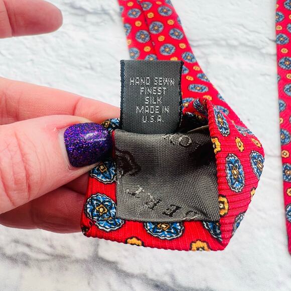 NOT FOR SALE         ROBERT TALBOTT‎ Mr. Wicks Medallion Silk Neck Tie Red/Blue - Picture 5 of 6